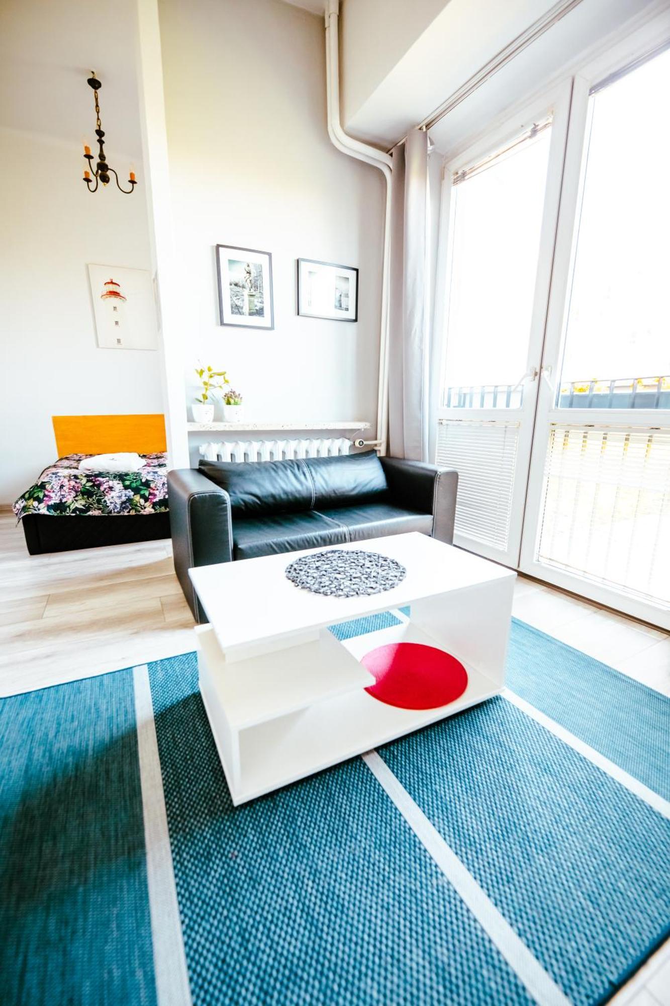 Apartment 6th Floor Modern With French Balcony And Views